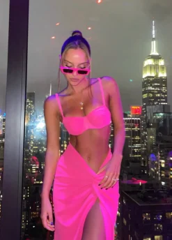 Online - Agam Top - Fuschia Crop Tops