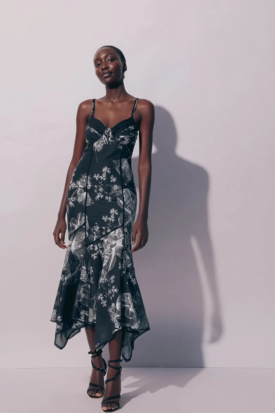 Hot - Leony Long Dress - Black/White Dresses | Long Dresses