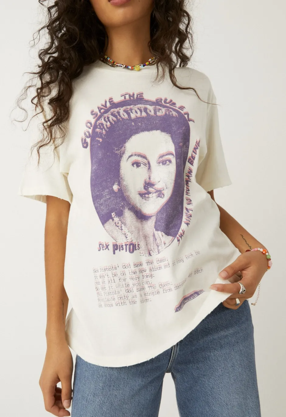 Fashion - Sex Pistols Save The Queen Weekend Tee - Vintage White Graphic Tees
