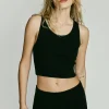 Online -Cropped Scoop Neck Tank - Black Crop Tops