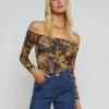 Best - Peonie Off-The-Shoulder Bodysuit - Black/Gold Barocco Swirl Bodysuits