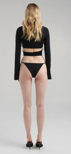 Online - Redmar Top - Black Crop Tops
