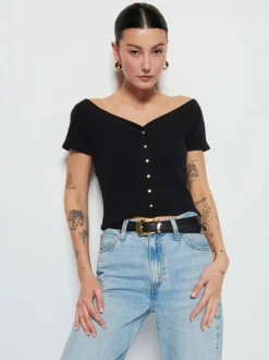 Best - Alessia Top - Jet Black Crop Tops