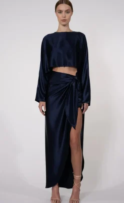 Outlet - Emilia Crop Top - Navy Crop Tops