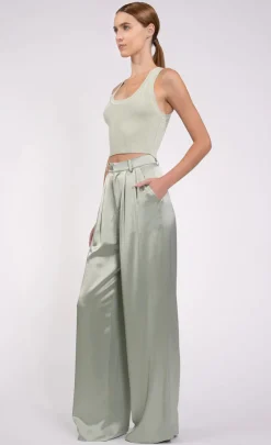 Online - Eve crop - Sage Crop Tops